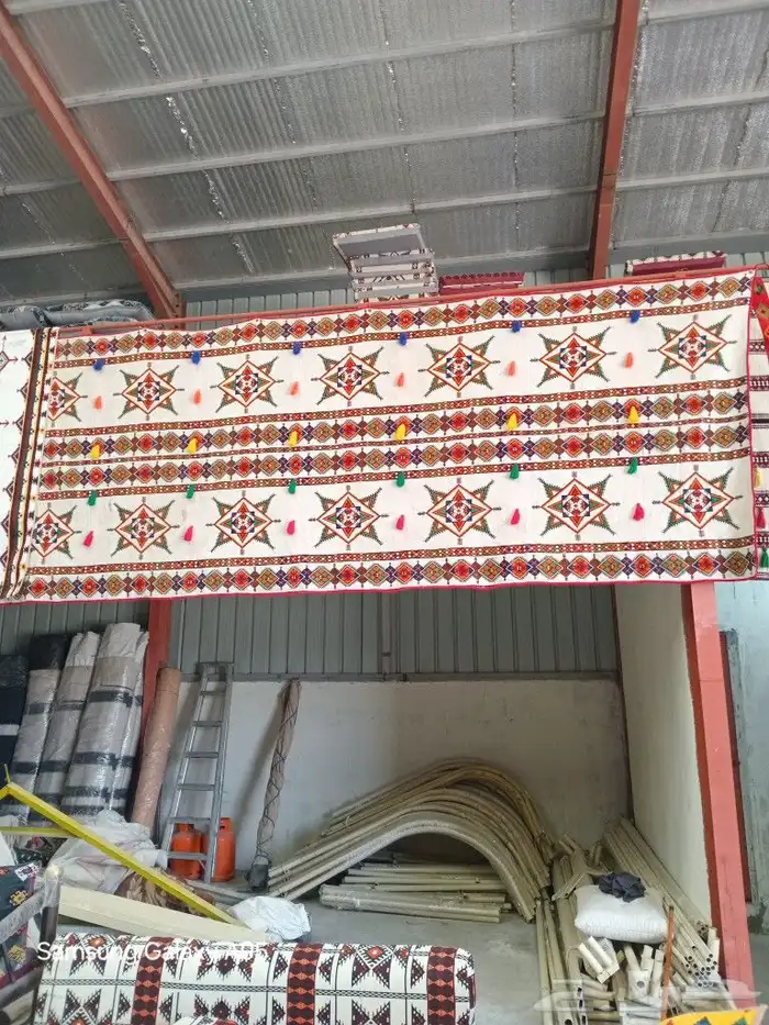 طاولات وكراسي 13