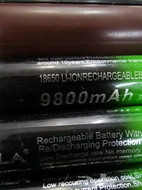 بور بنك غريب وعجيب تقدر تبدل البطاريات يعمل ساعات طويلة حسب 1