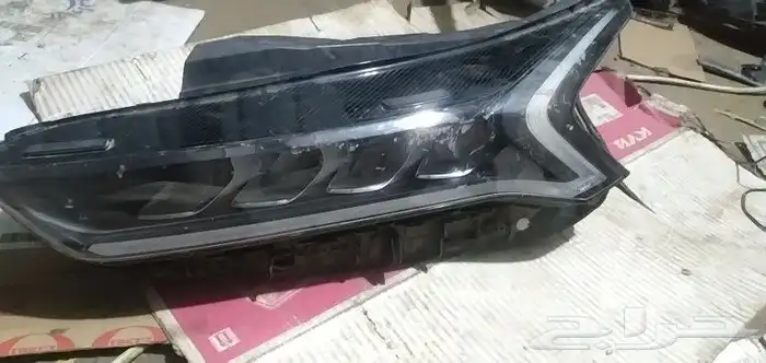 السلام عليكم يوجد شمعات كيا فايف اصلي 0