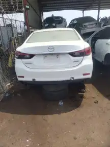 لدينا قطع غيار مازدا 6 1