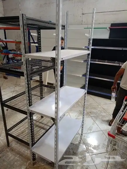 يوجد لدينا جميع انواع رفوف سوبر ماركت والمستودعات ومستلزمهتا 4