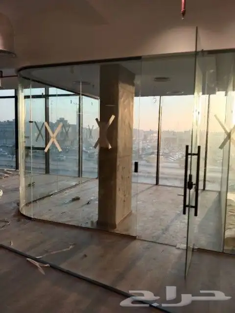 زجاج سكريت ومرايا وجميع اعمال الزجاج 12