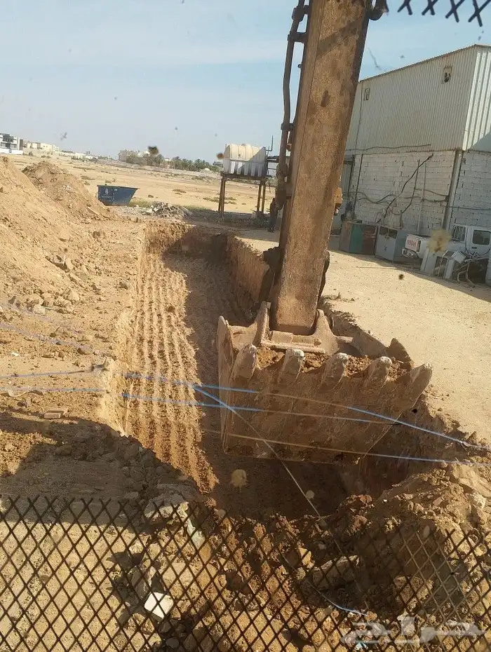 بوكلين للايجار حفر قطوعه او بالمتر تاجير يومي أو شهري 0