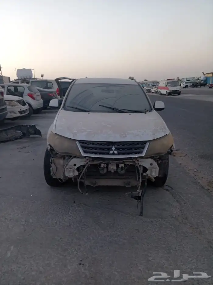 متسيبوشي اوتلاندر 2008 تشليح قطع غيار فقط 0