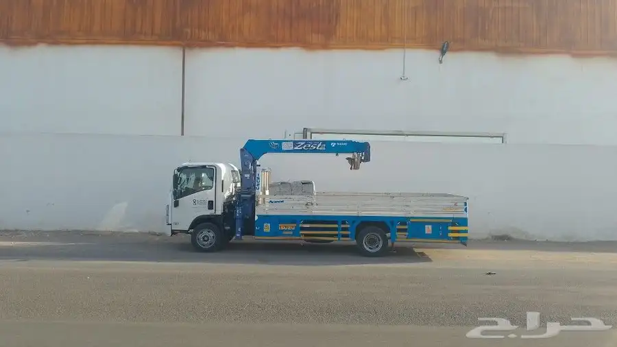 دينا ايسوزو ونش للنقل داخل وخارج الرياض 5