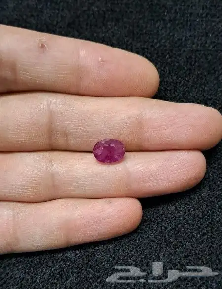 حجر ياقوت روبي طبيعي بشهادة معتمدة 1