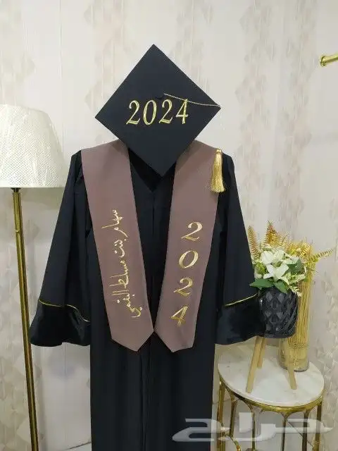 عبايات تخرج جاكيتات سنيور 2025 2