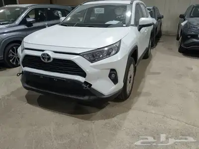 تويوتا راف فور فل كامل XLE مكينة 2000 CC موديل 2024 -اقساط- 0