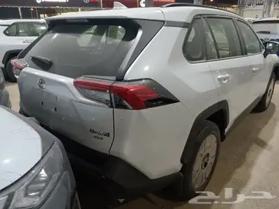 تويوتا راف فور فل كامل XLE مكينة 2000 CC موديل 2024 -اقساط- 2
