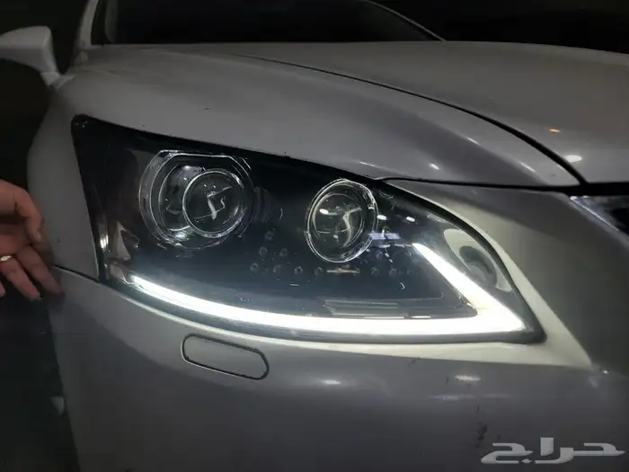تغيير زجاج شمعات لكزس LS460 مع إصلاح لد نهاري 0
