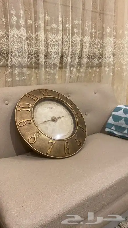 ساعتين حائط للبيع 0