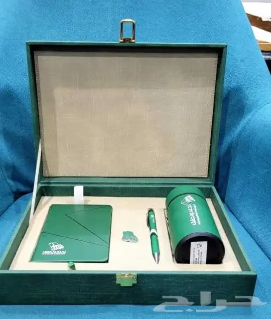 مطبعة للطباعة بوكسات _ ستكرات _ بكج عباية _ علب عود _ أكياس 7