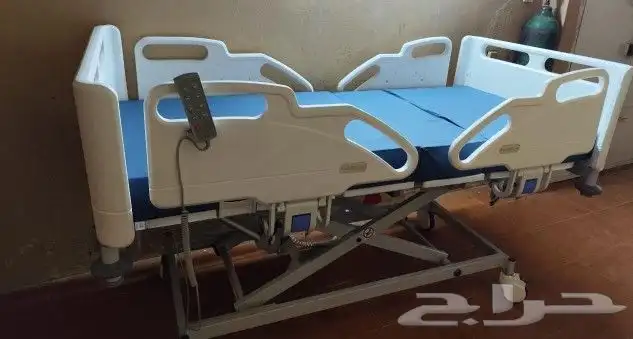 سرير طبي كهربائي 1