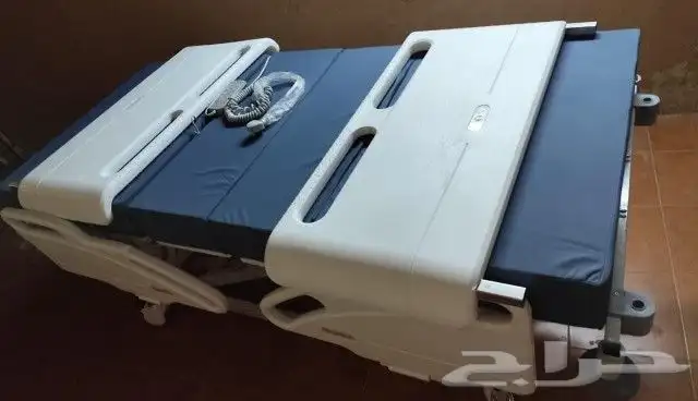 سرير طبي كهربائي 4