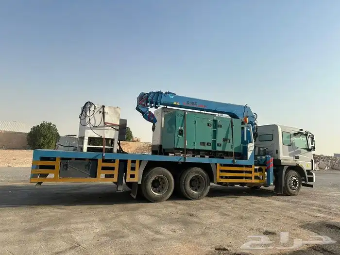 ايجار مولدات كهرباء جميع المقاسات و تورلايت 0