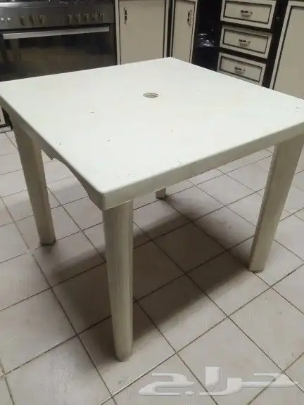 عمدان حق خيمه طاوله طعام 2