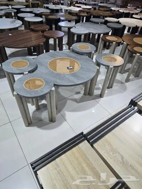 طاولات ضيافه ب اشكال مختلفه 0