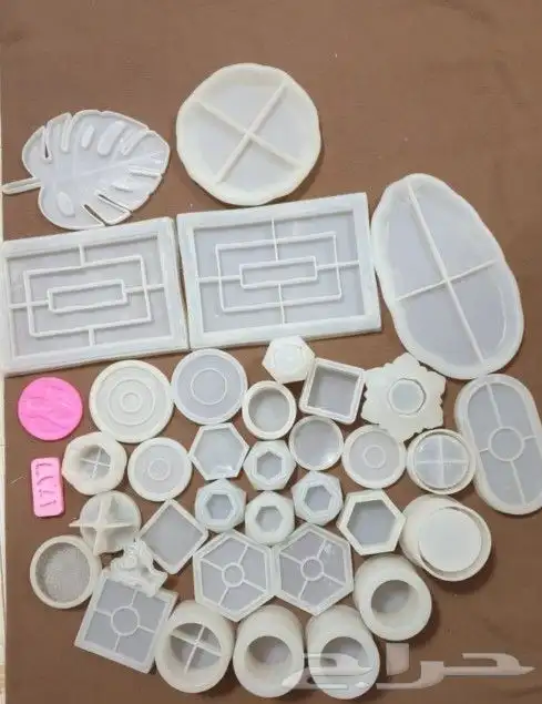 قوالب للمباخر وعدت أشكال كما موضح بصوره 0