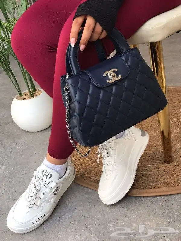 عرض شوز وشنطة وعطر درجة اولي 16