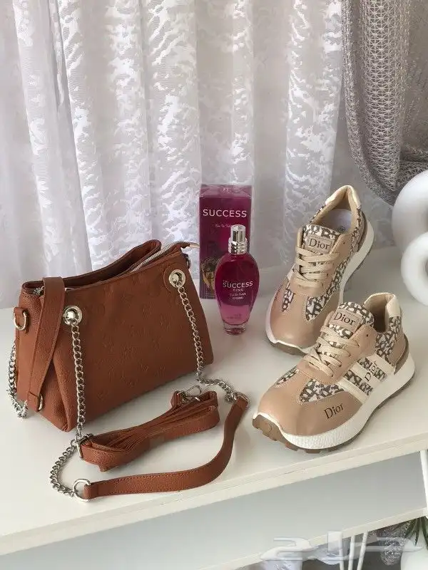 عرض شوز وشنطة وعطر درجة اولي 0