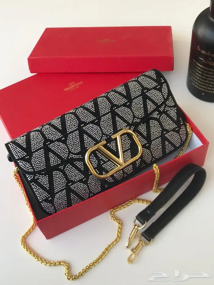 شنط نسائية ماركات عالميه شهيره 24