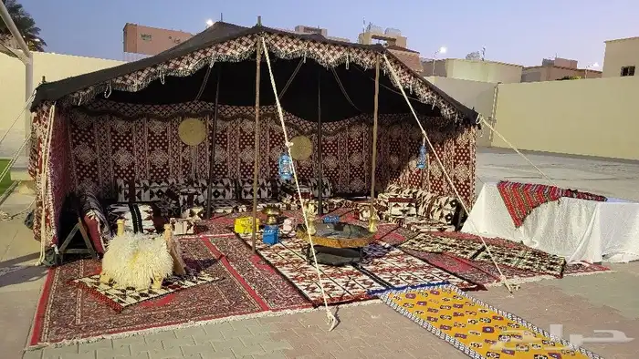جلسات شعبية وبيوت شعر واركان شغل اليوم الوطني 7