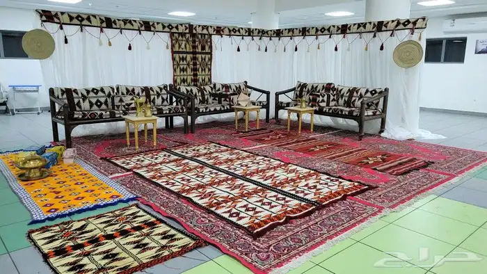 جلسات شعبية وبيوت شعر واركان شغل اليوم الوطني 8