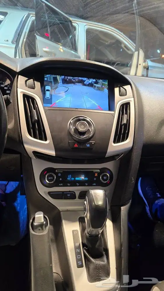 شاشة فورد فوكس 2014 مع تشغيل معلومات التكييف والدركسون 2