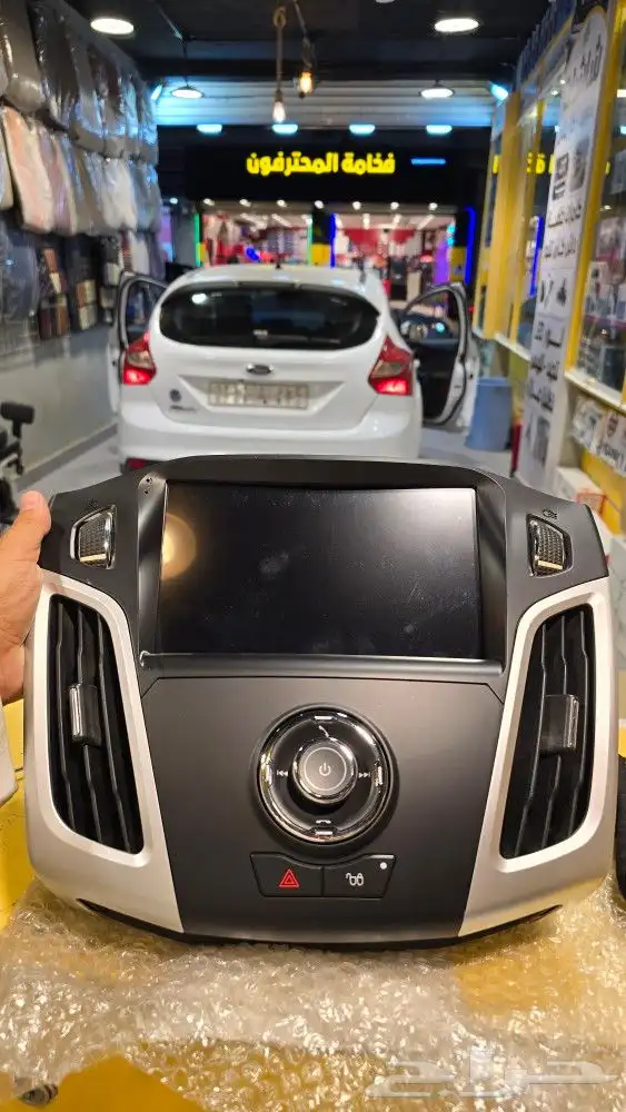 شاشة فورد فوكس 2014 مع تشغيل معلومات التكييف والدركسون 0