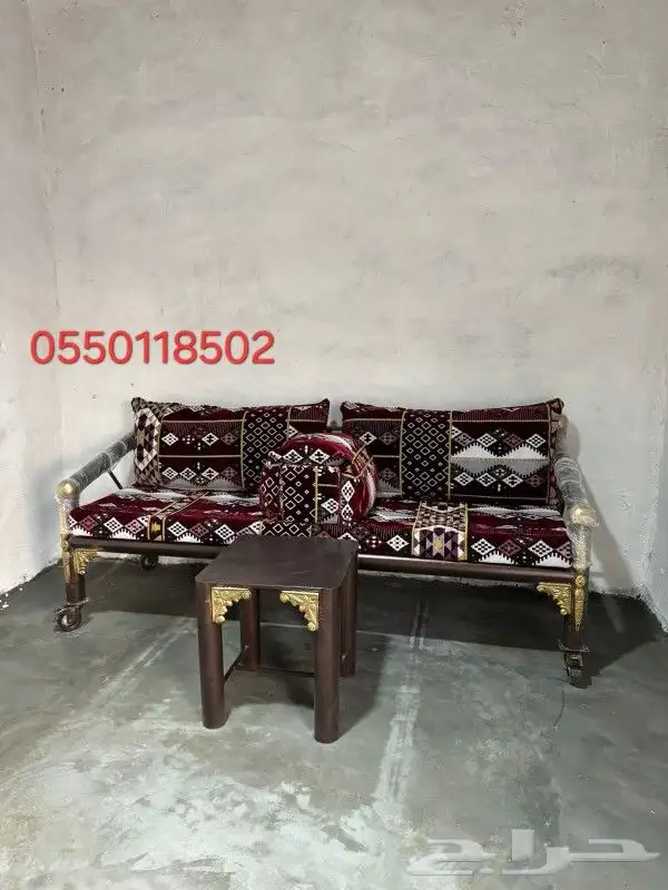 كراسي حديد صبغ ناري مجالس 8