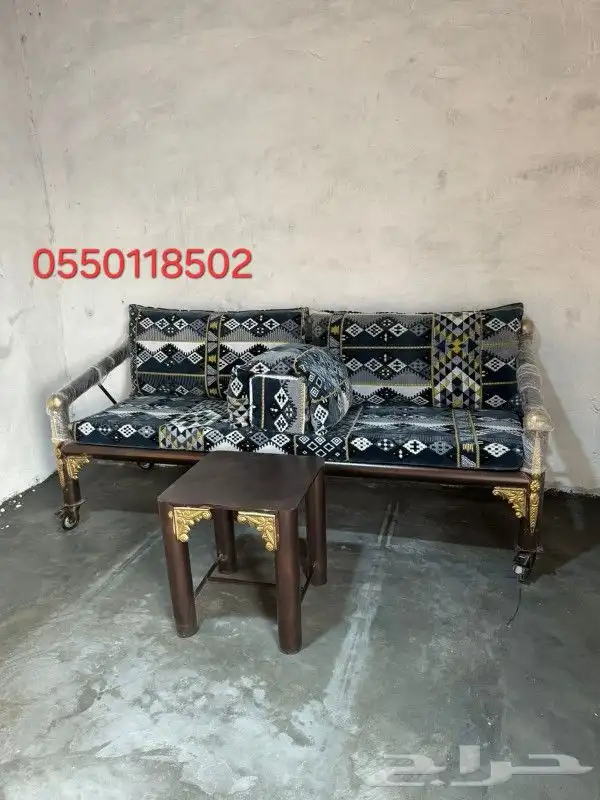كراسي حديد صبغ ناري مجالس 2