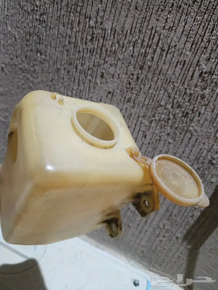 قربة ماء المساحات  ولاعة لجيب شراع 84 0