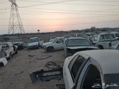 نيسان مصدوم قطع غيار فقط 3