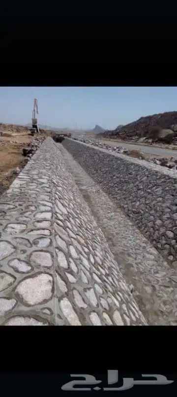 بوكلين للإيجار بساعه واليوميه ومباني حجر بالبكلين وبليد وربر 4