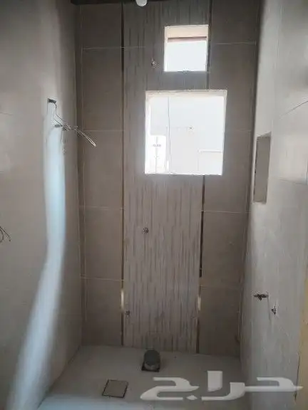 بلاط وبورسلين 1