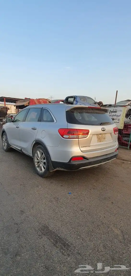 كيا سيرنتو2017 فل كامل تشليح قطع غيار 3