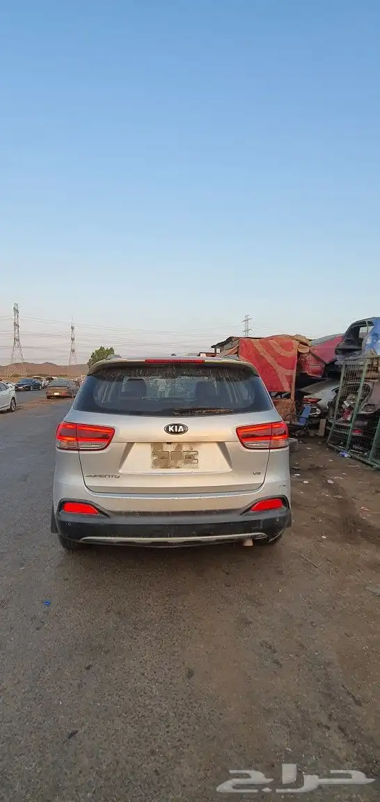 كيا سيرنتو2017 فل كامل تشليح قطع غيار 1