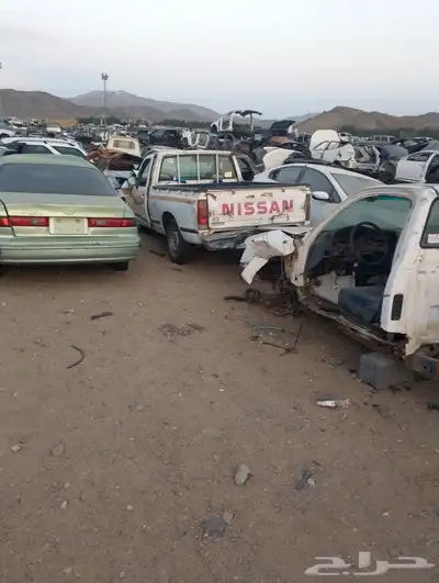 نيسان مصدوم قطع غيار فقط 1