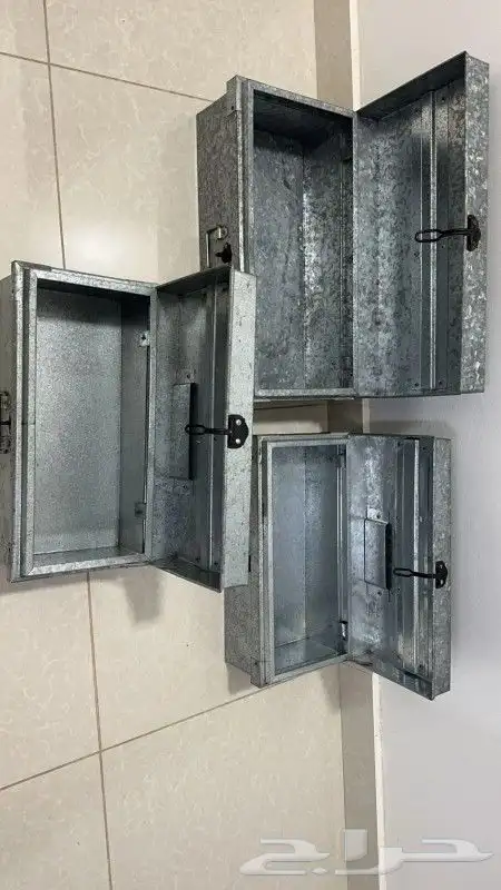 صناديق حديد ابيض 0