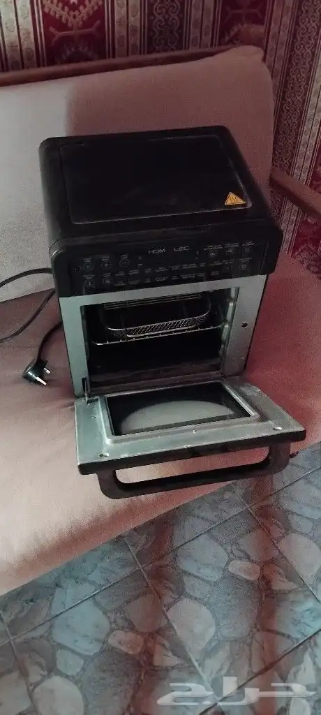 للبيع غاز وقلايه هوائيه وطاوله ومرايه 1