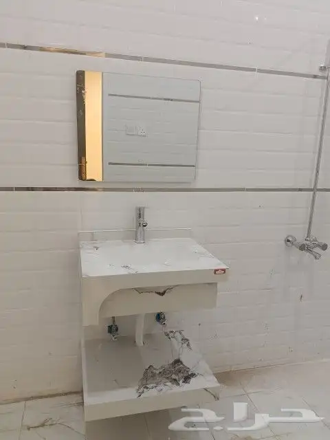 كهربائي وسباك منازل للصيانة والمقاولات 4