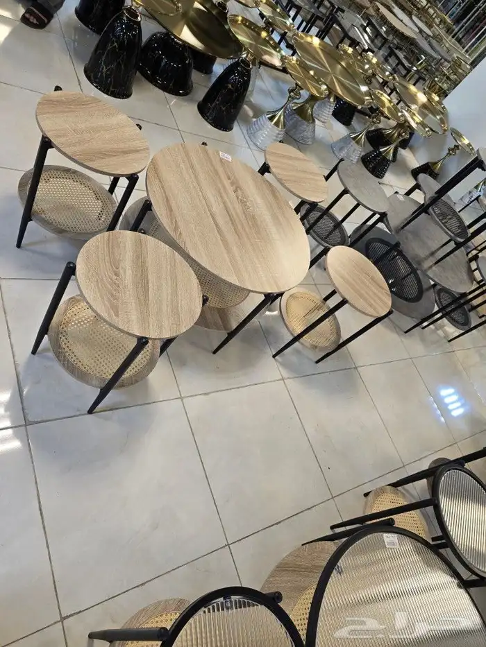 طاولات ضيافة ب أشكال وألوان مختلفه 12