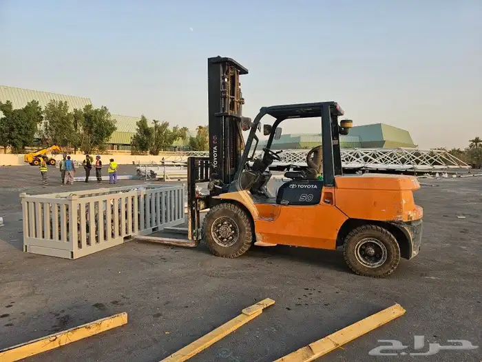 تأجير رافعه شوكيه فوركلفت تأجير رافعه يدوية جاك 0