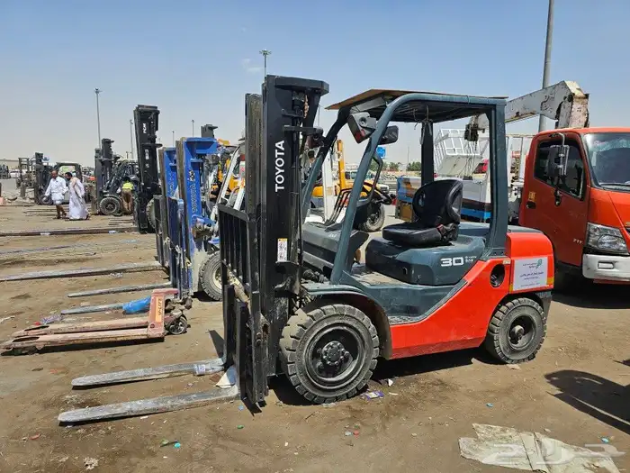 تأجير رافعه شوكيه فوركلفت تأجير رافعه يدوية جاك 6