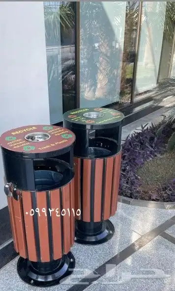 برميل زبالة مدارس مولات جامعات مقاهي 0