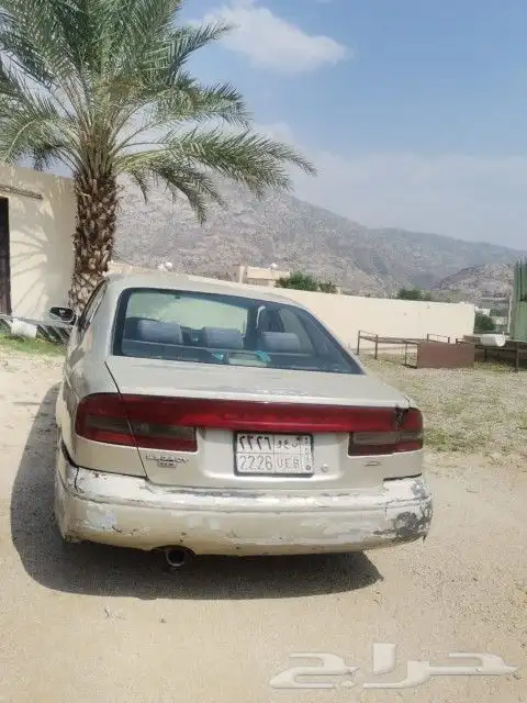 للبيع قطع سوبارو 1