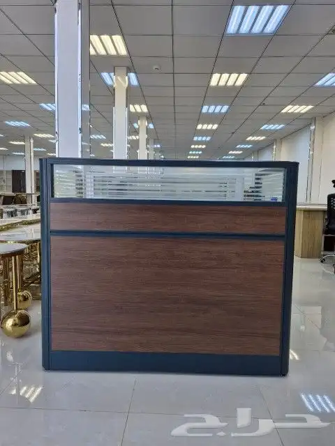 مكاتب و كراسي و دولاب خشب و دولاب حديد 9