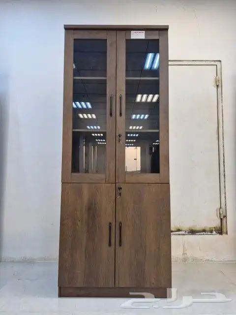 مكاتب و كراسي و دولاب خشب و دولاب حديد 6