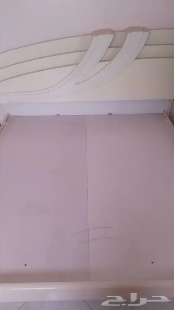 سرير كبير نفرين صناعة امريكي للبيع بدون مرتبة 1