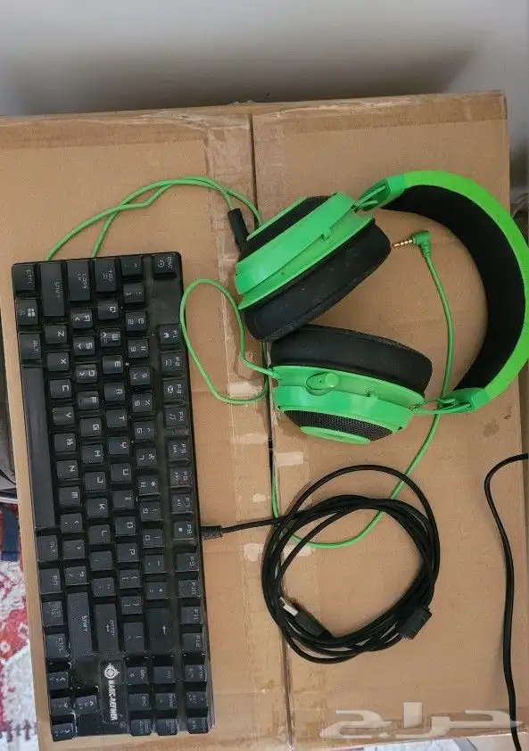شاشة سماعة كيبورد سبيكرات 1